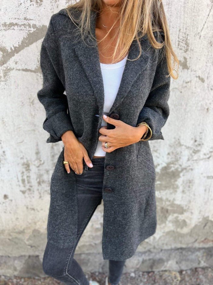 Women's lapel collar button-front coat with long sleeves and front pockets