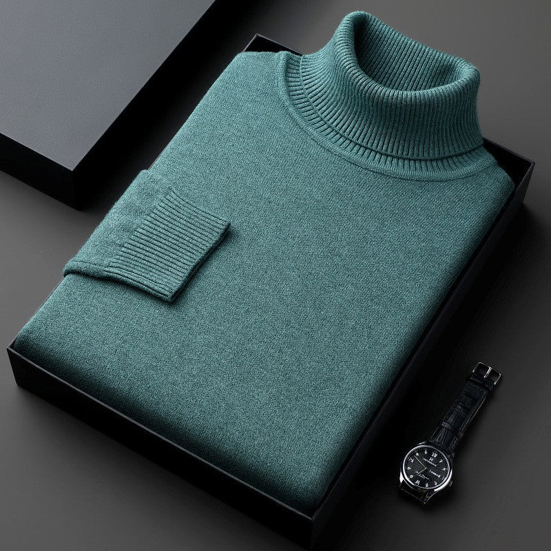 Folded solid turtleneck sweater with ribbed collar and long sleeves