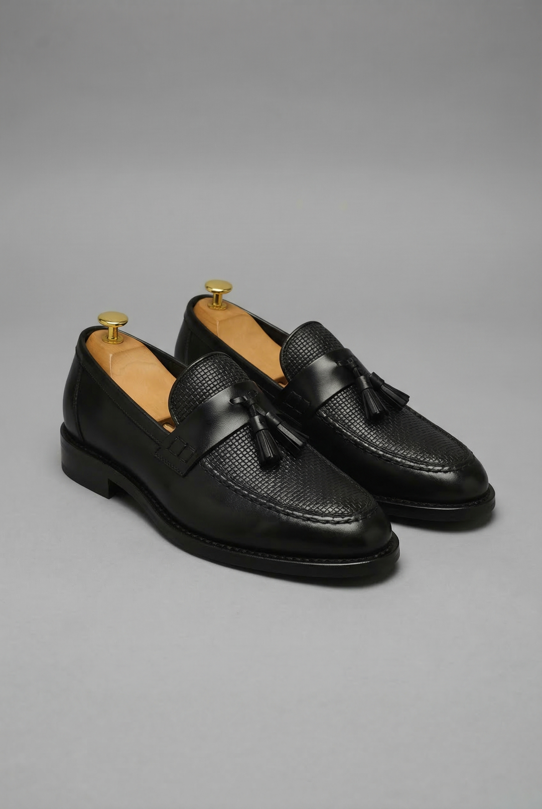 Men's woven tassel loafers with moc toe