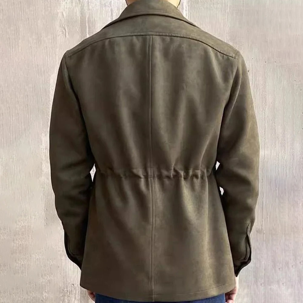 Men's multi-pocket hunting jacket with lapel collar and button front