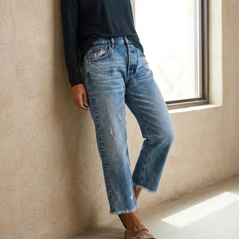 Marisela Retro Cropped Straight Jeans