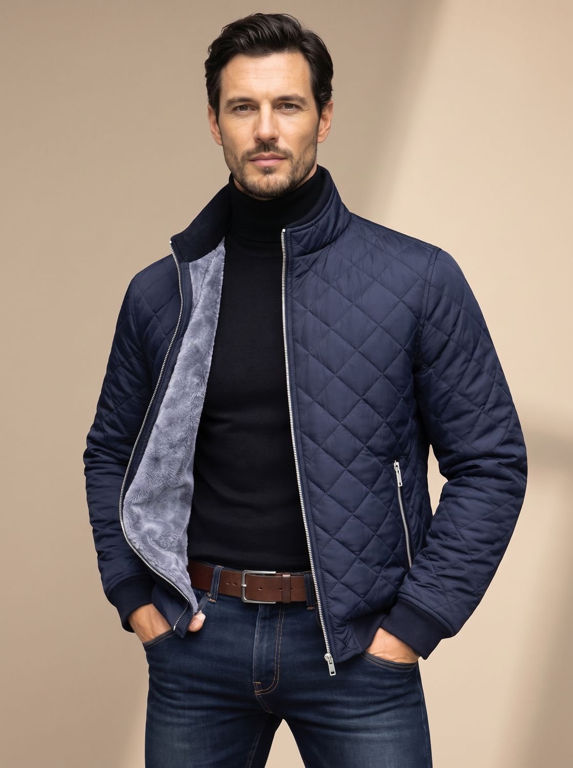 Men's diamond quilted jacket with stand collar, full zip and fleece lining