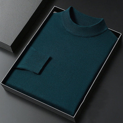 Men's knitted mock neck sweater with ribbed collar and cuffs