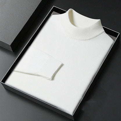 Men's knitted mock neck sweater with ribbed collar and cuffs