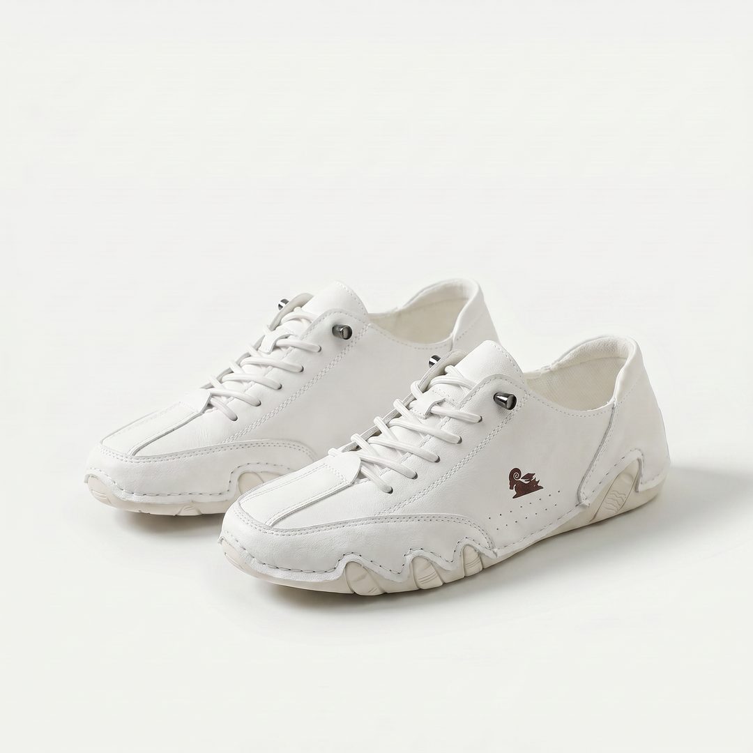 Women's low-top lace-up sneakers with chunky sculpted soles