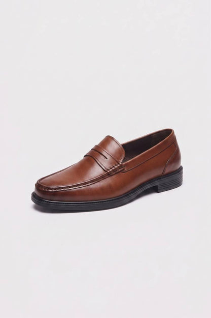Men's classic penny loafers with moc toe stitching and low heel