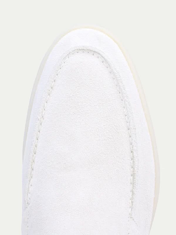 Men's white classic slip-on loafers with round toes and flat soles