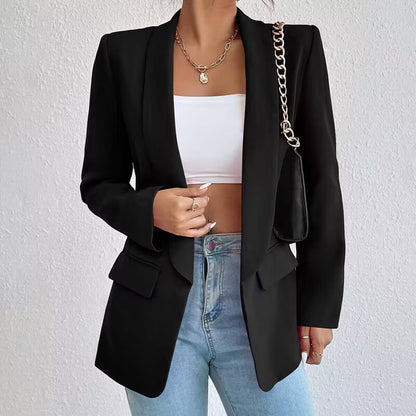 Women's open front long sleeve blazer with lapel collar and flap pockets
