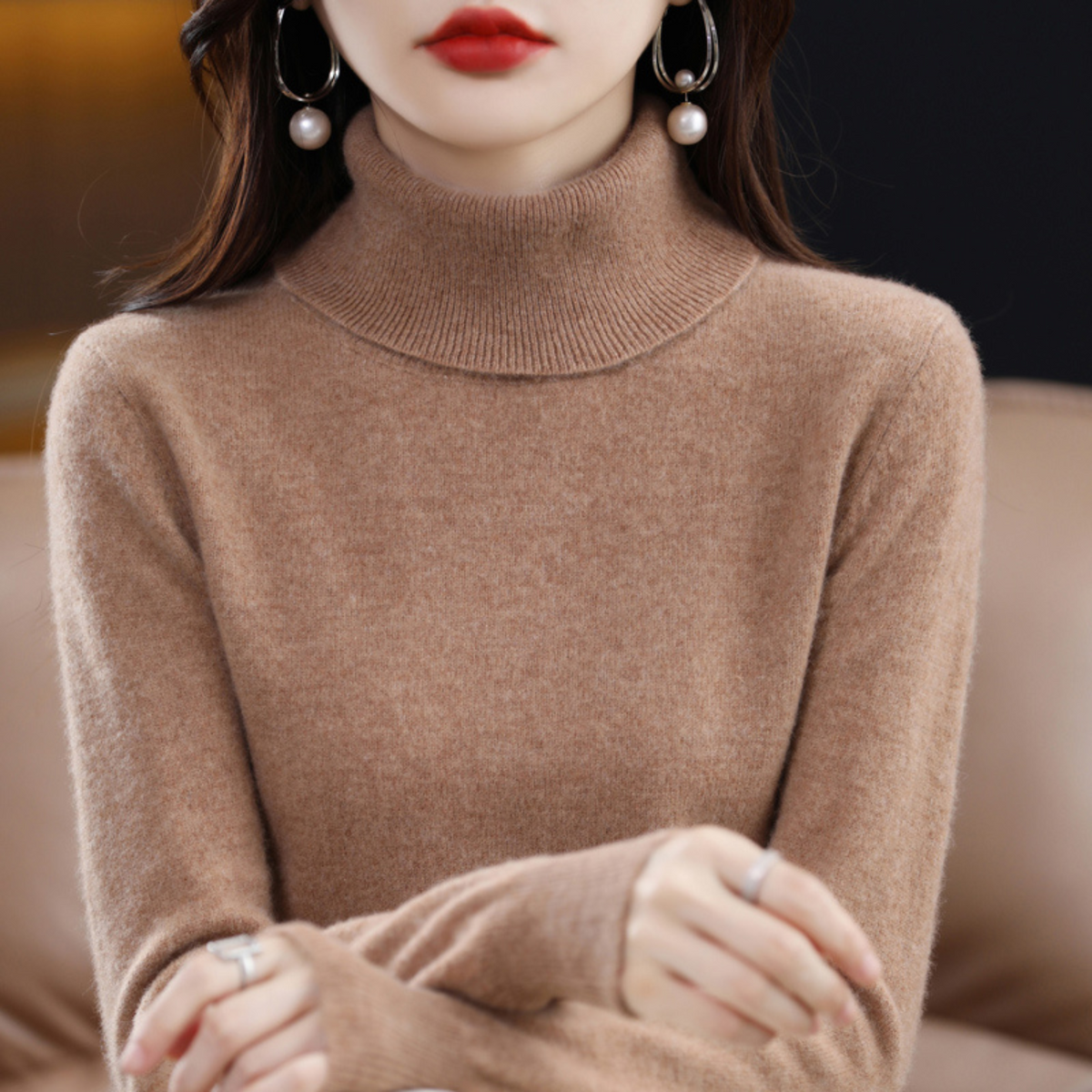 Women's long-sleeve turtleneck sweater with ribbed collar and cuffs