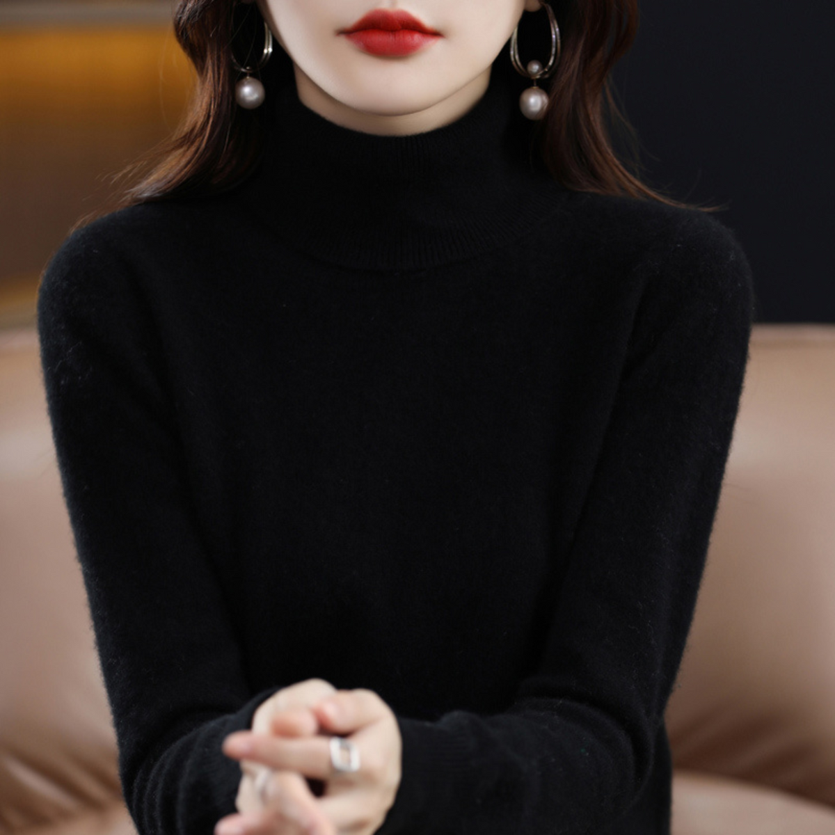 Women's long-sleeve turtleneck sweater with ribbed collar and cuffs