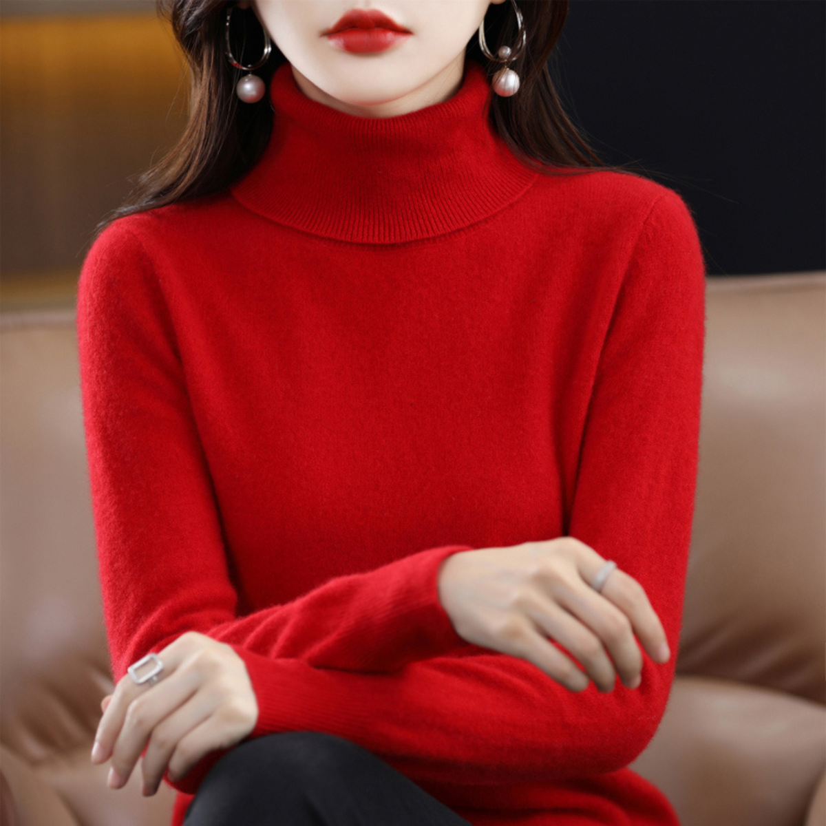 Women's long-sleeve turtleneck sweater with ribbed collar and cuffs