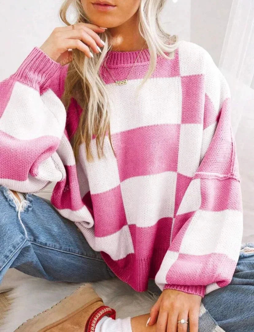Women's checked jumper with crew neck, long sleeves and ribbed trims