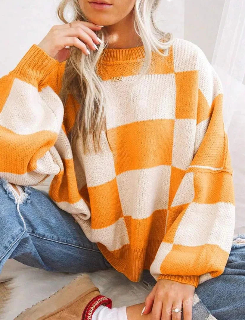 Women's checked jumper with crew neck, long sleeves and ribbed trims