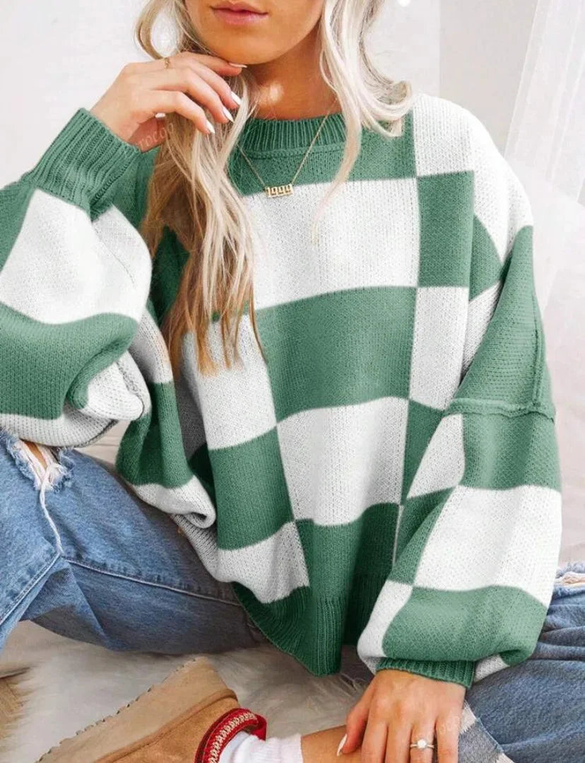 Women's checked jumper with crew neck, long sleeves and ribbed trims