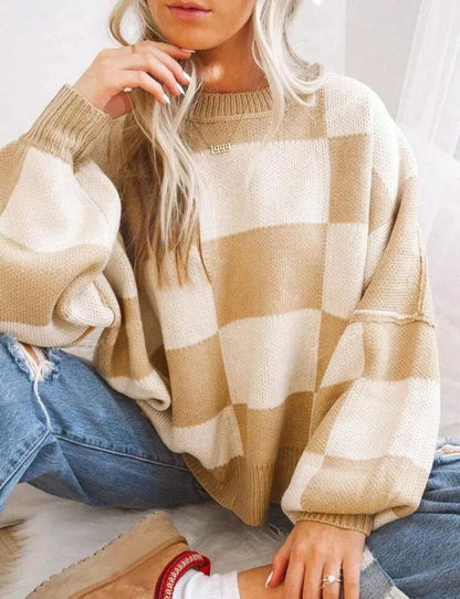 Women's checked jumper with crew neck, long sleeves and ribbed trims