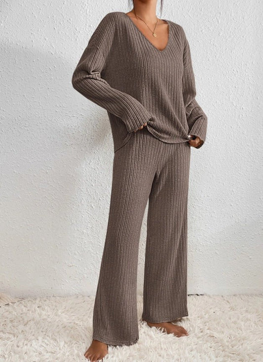 Women's ribbed knit V-neck top and wide-leg trouser loungewear set