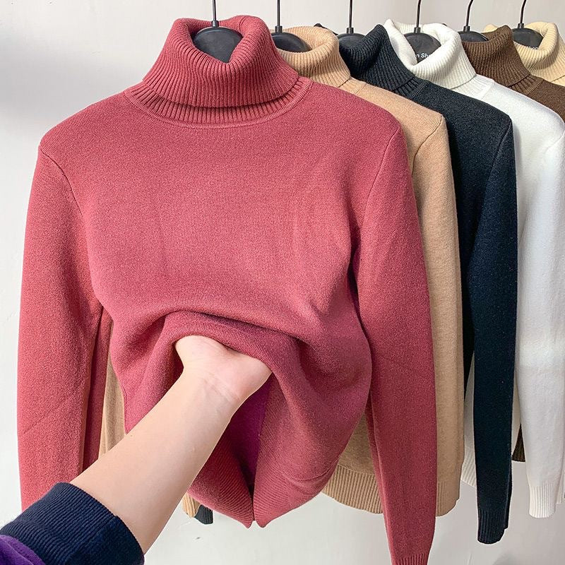 Women's long-sleeve turtleneck sweater with ribbed collar