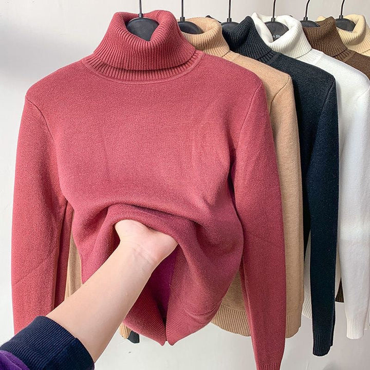 Women's long-sleeve turtleneck sweater with ribbed collar