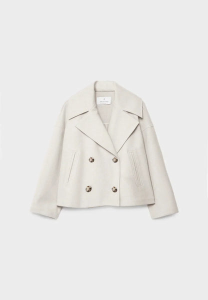 Women's double-breasted jacket with notched lapels and long sleeves