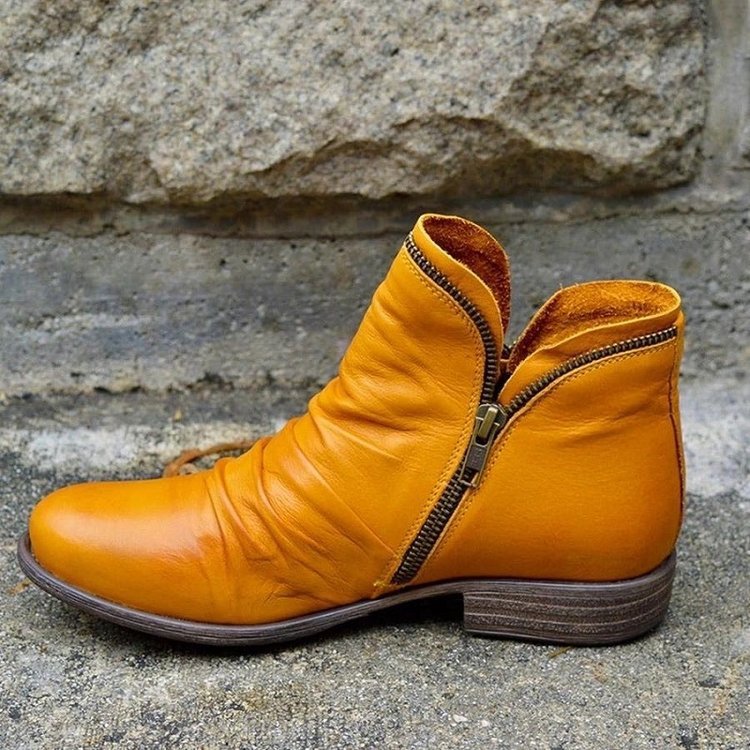 Women's ruched ankle boots with side zipper and low heel