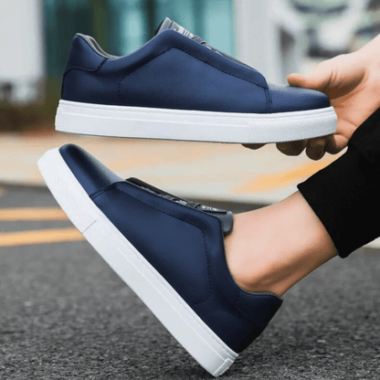 Low-top lace-up sneaker with panelled upper and contrast rubber sole