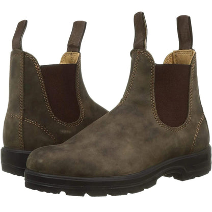 Unisex Chelsea boots with elastic side panels, pull tabs and lugged soles