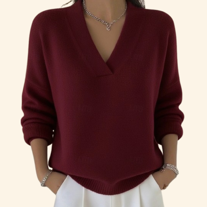 Women's relaxed V-neck ribbed sweater with long sleeves