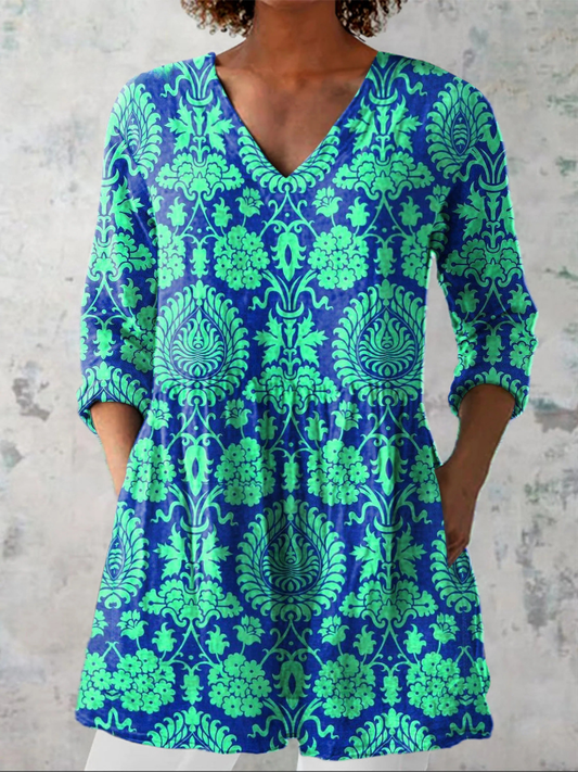 Zoë - Flowy V-Neck Blouse