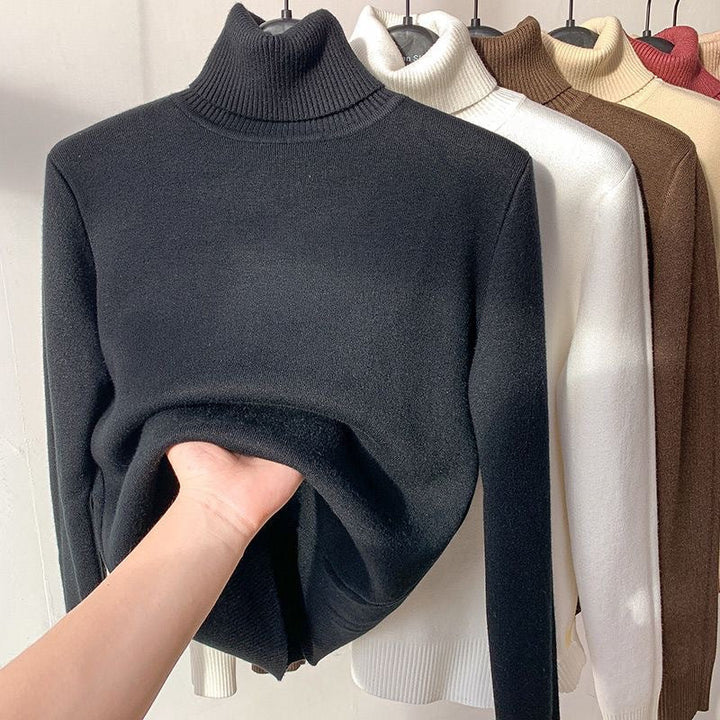 Women's long-sleeve turtleneck sweater with ribbed collar
